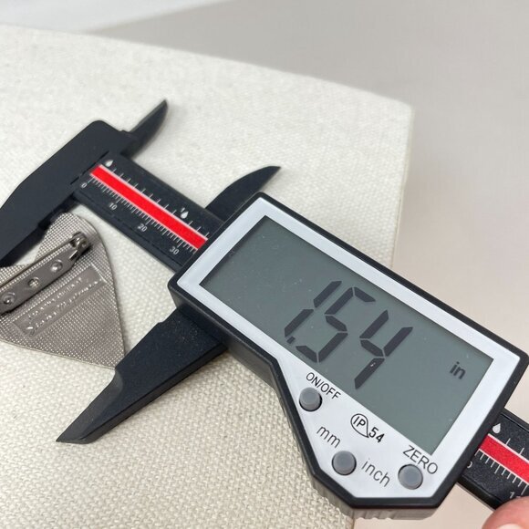 Sandra Magsamen Heart Love Brooch Pin Valentine Studio Signed Pewter Silver-Tone - Picture 7 of 7